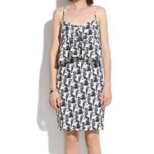 WHiT NY Blue White Floral Silk Rayon Resort Dress size 2